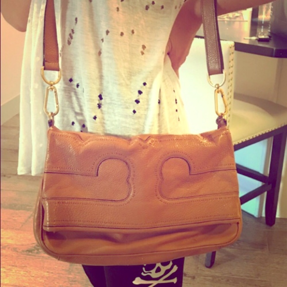 Tory Burch messenger crossbody camel
